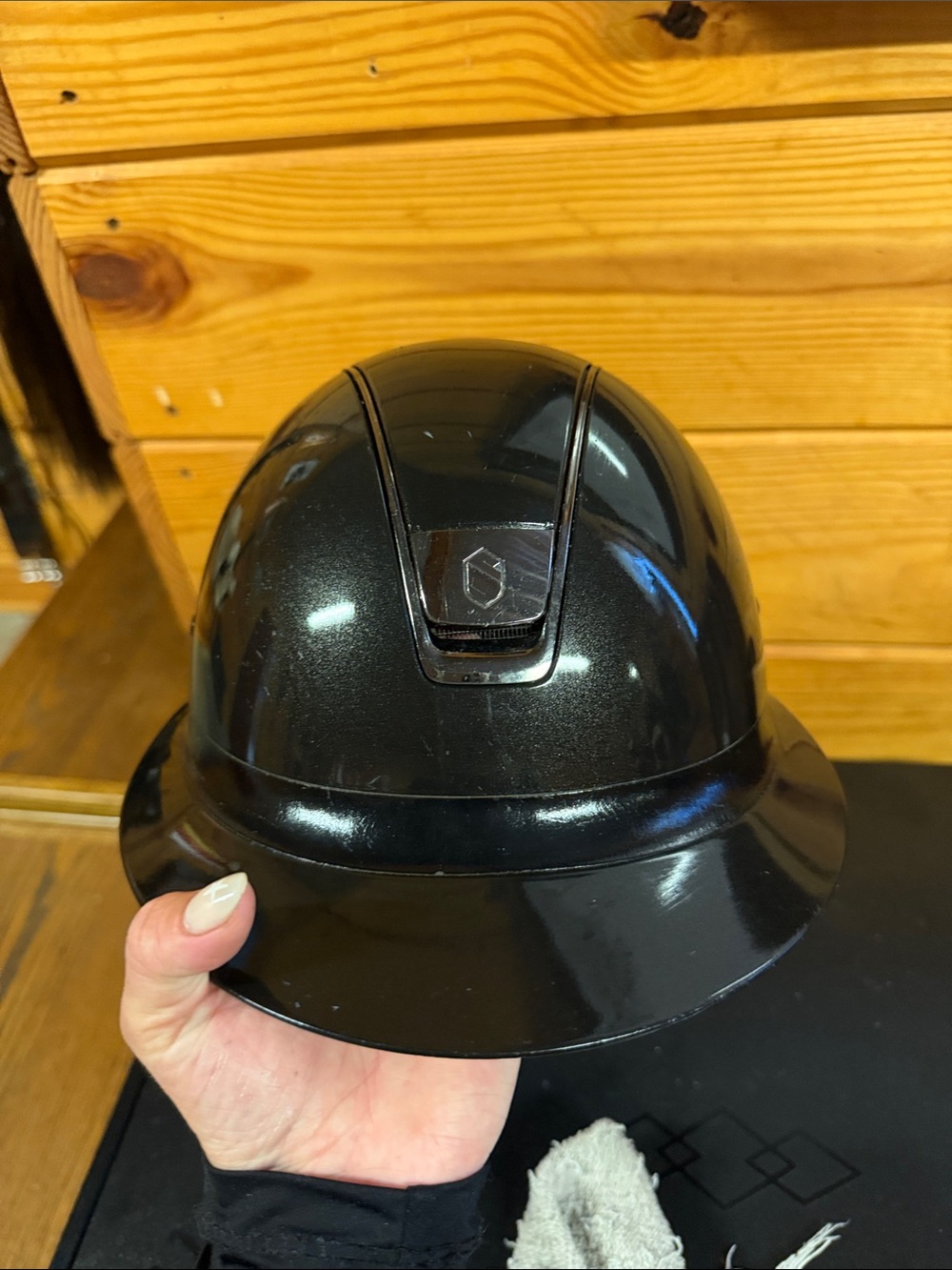 Black glossy miss shield 1.0